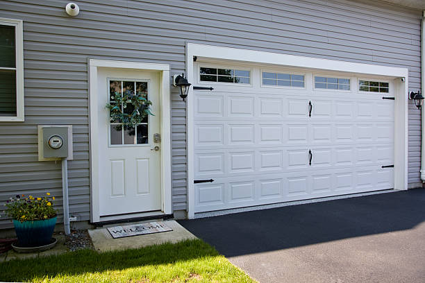 24/7 Emergency Garage Door Panel Replacement experts in Eagle Point, AL